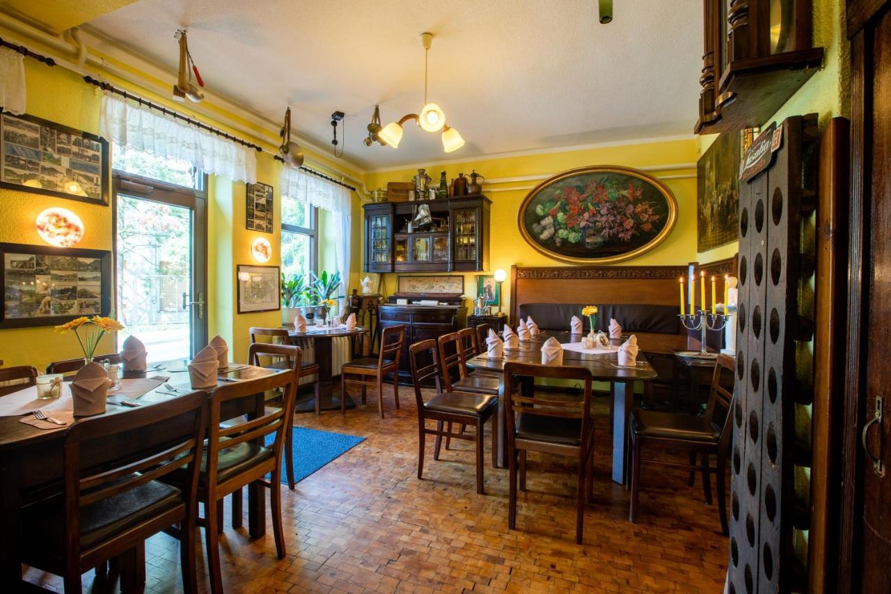 Hotel Brueckenschaenke Sebnitz Buitenkant foto