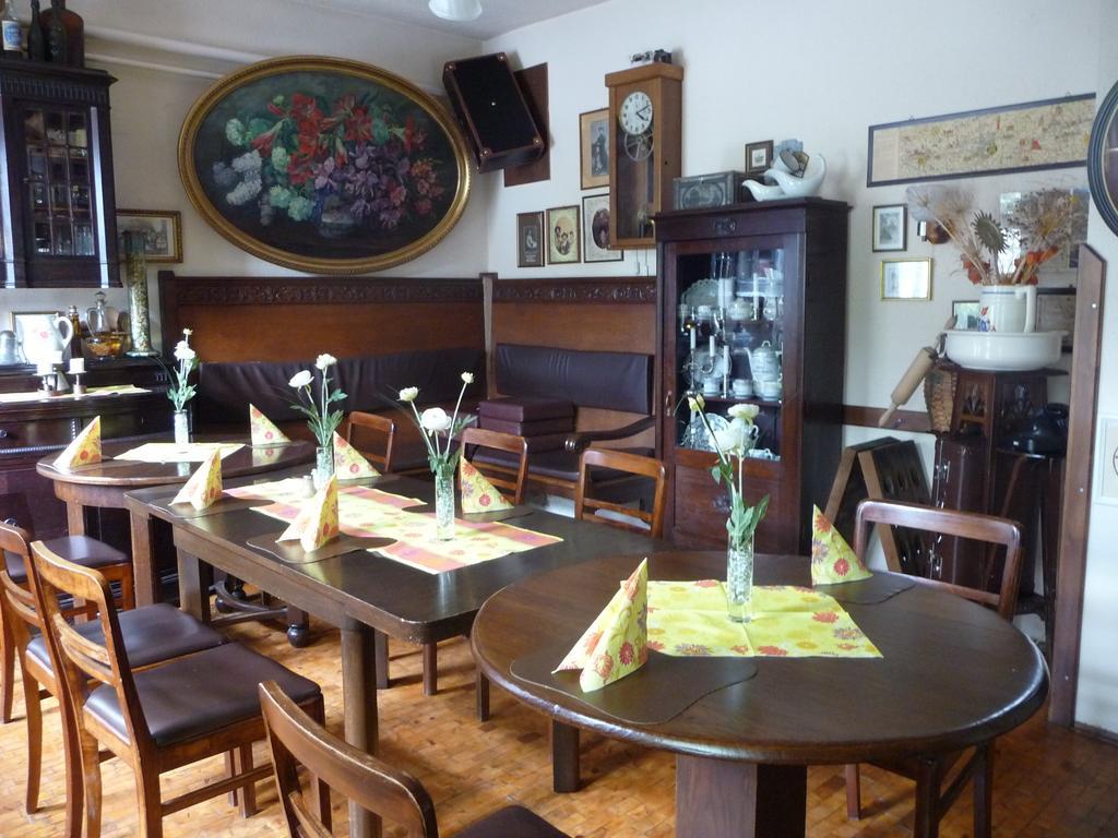 Hotel Brueckenschaenke Sebnitz Buitenkant foto